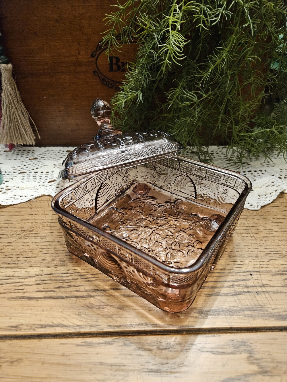 Plum Honeybee Dish/Bee Box